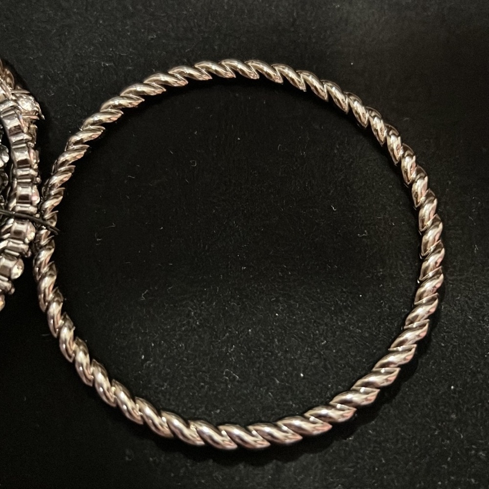Premier Designs - “Stackerrific” Stackable bracelets - Picture 4 of 6